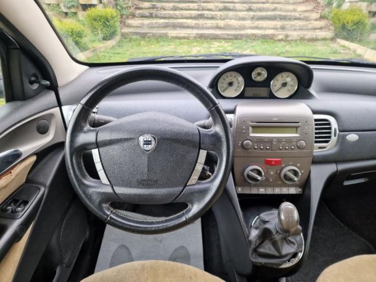 image desc
