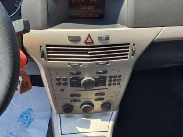 image desc