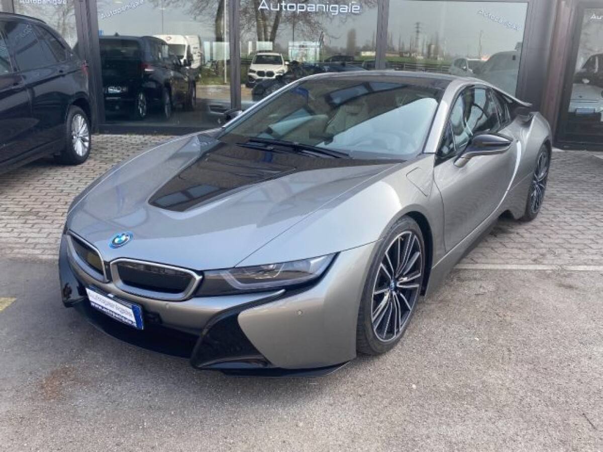 BMW i8 (I12/15) Usata prezzo e caratteristiche tecniche - Auto Usate
