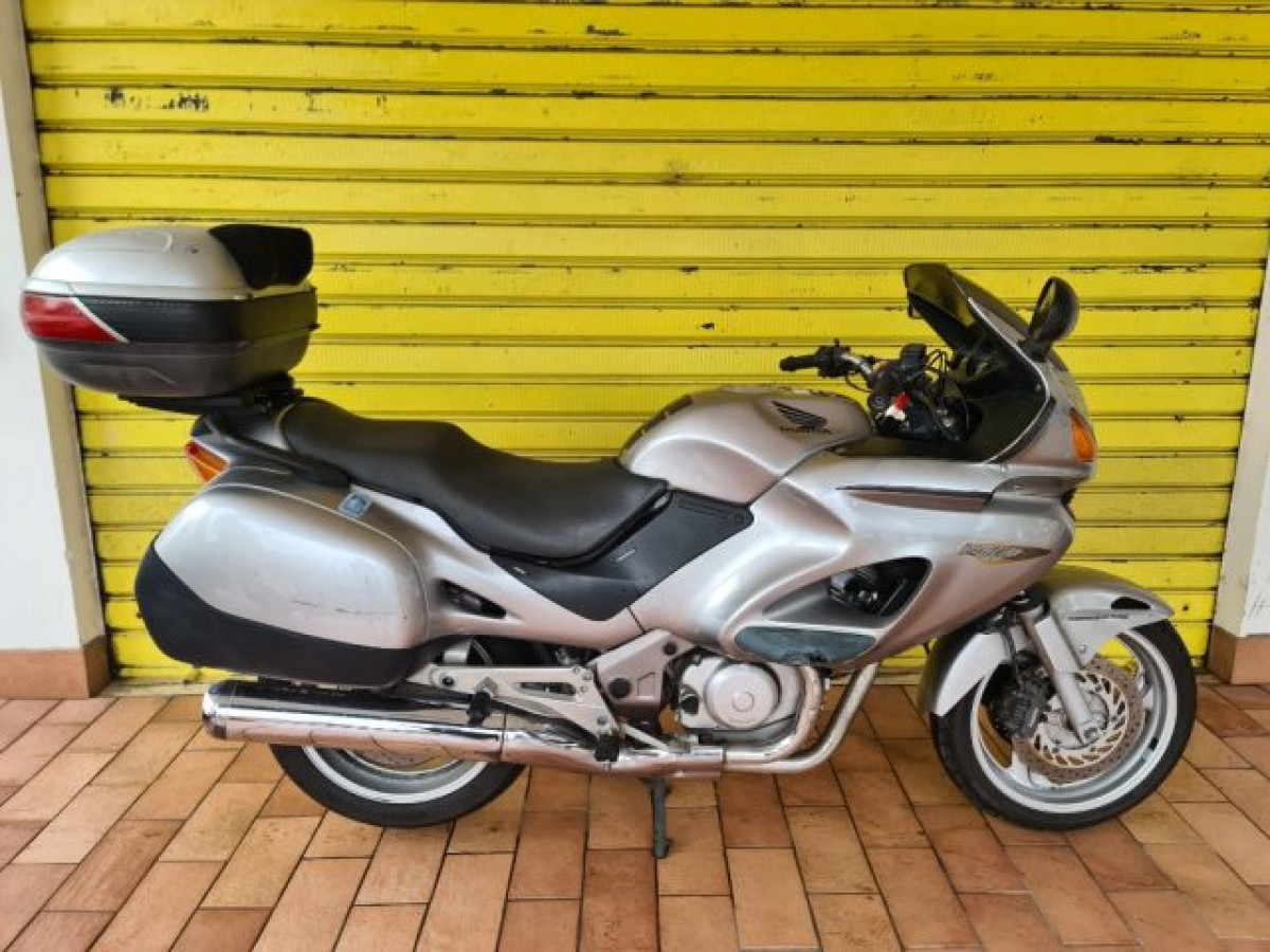 HONDA Deauville 650 Usata prezzo e caratteristiche tecniche Auto