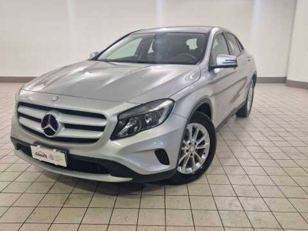 MERCEDES GLA (X156) GLA 180 Executive