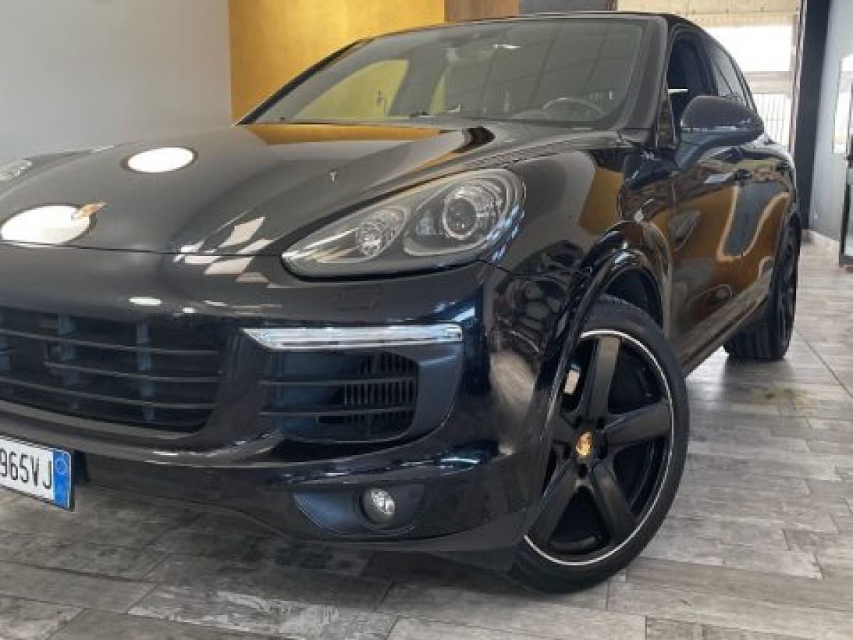 PORSCHE Cayenne 2ªs.\'10\'18 Usata prezzo e caratteristiche tecniche