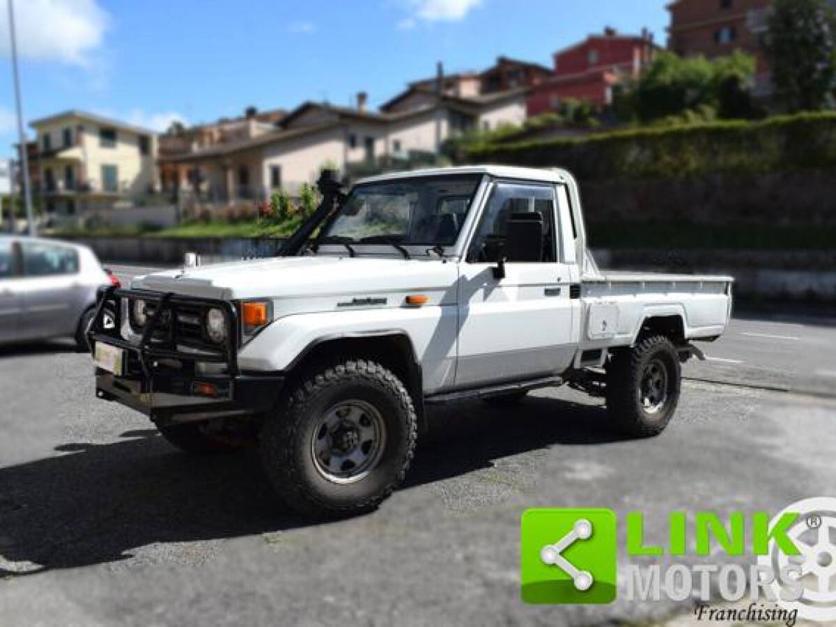 TOYOTA Land Cruiser Usata prezzo e caratteristiche tecniche - Auto Usate