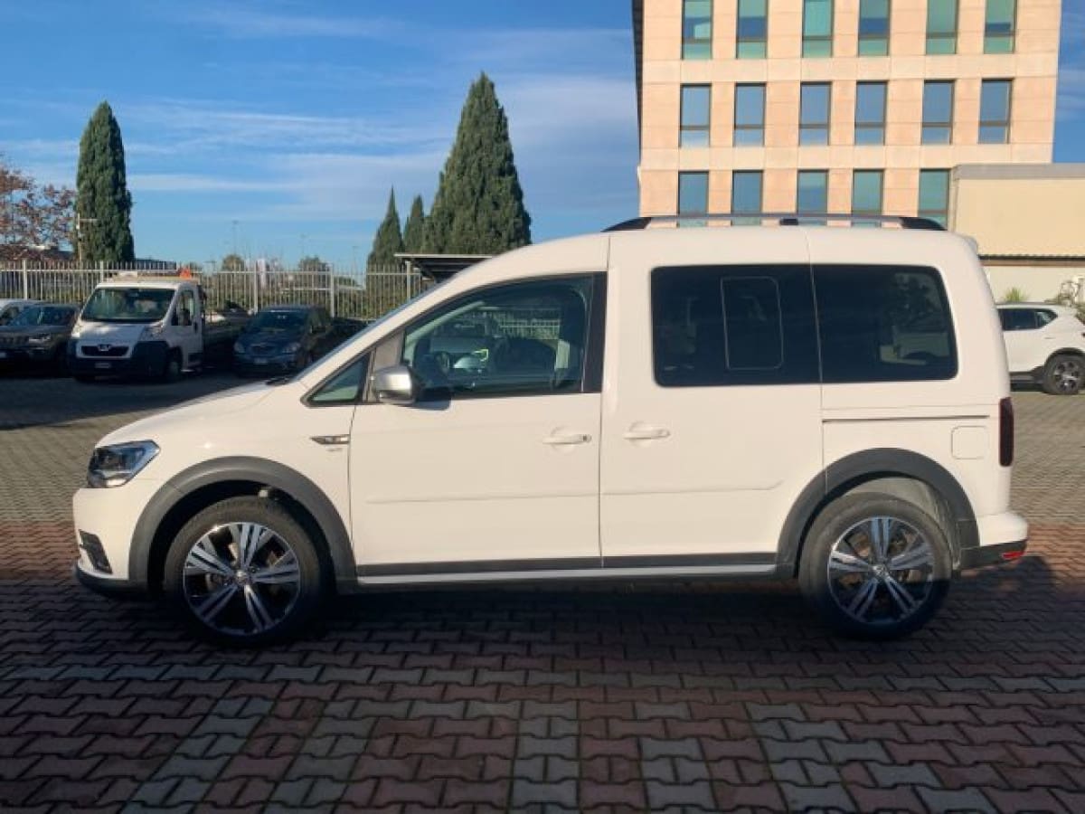 VOLKSWAGEN Caddy 4ª serie Usata prezzo e caratteristiche tecniche