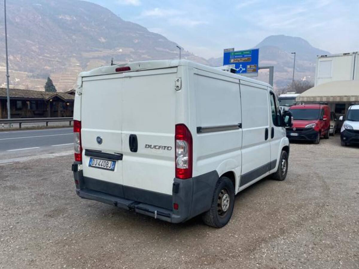 image desc