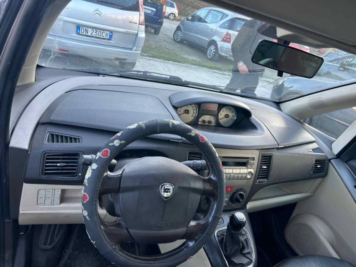 image desc
