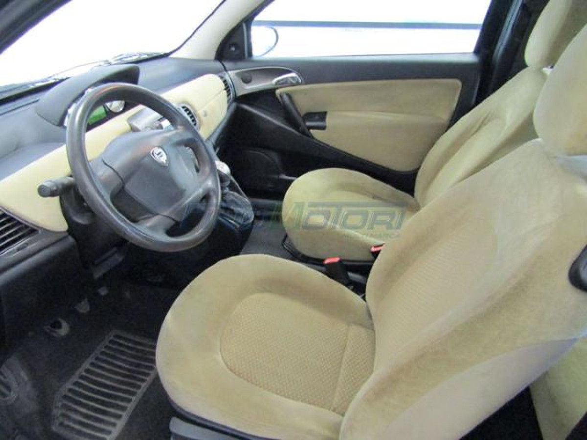 image desc