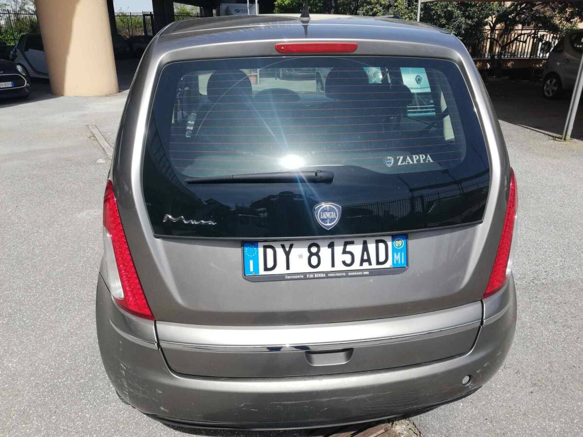 image desc