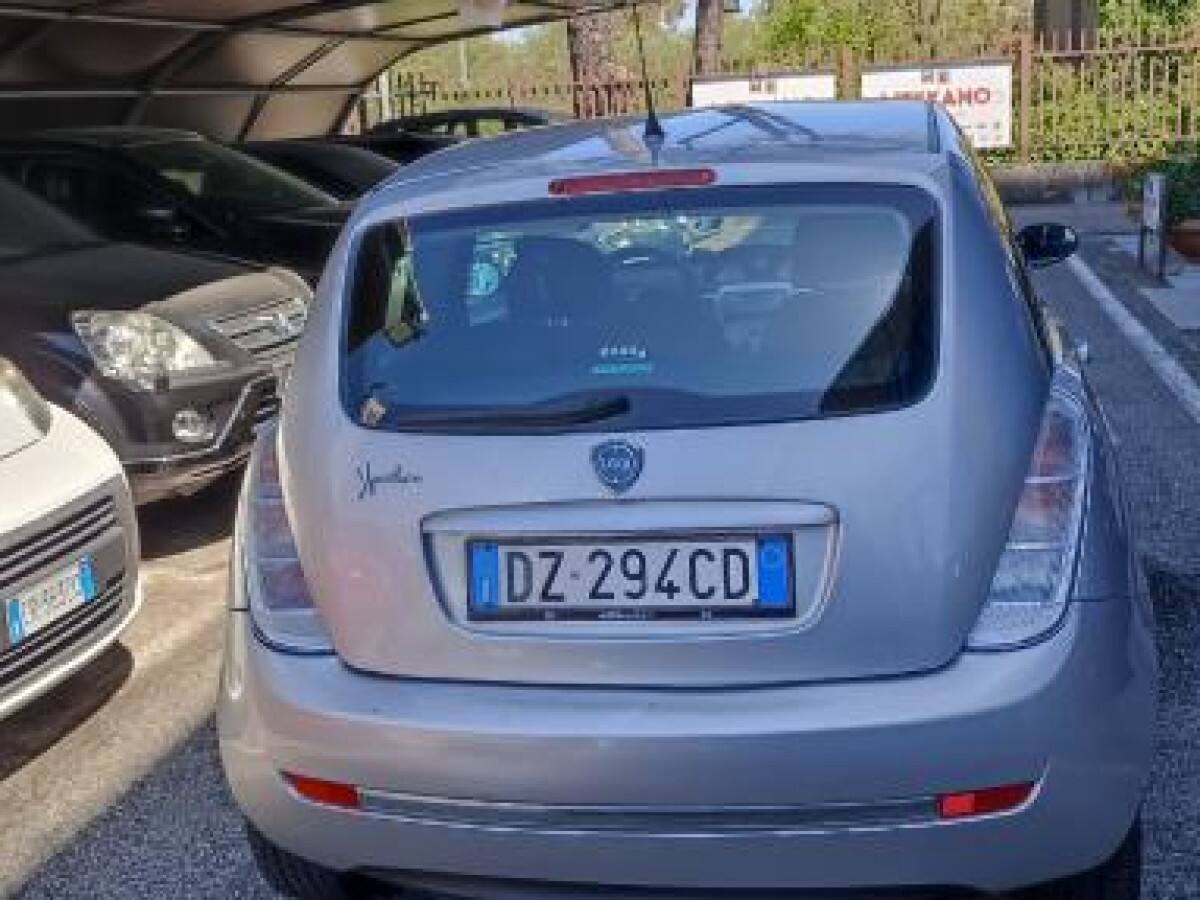 image desc