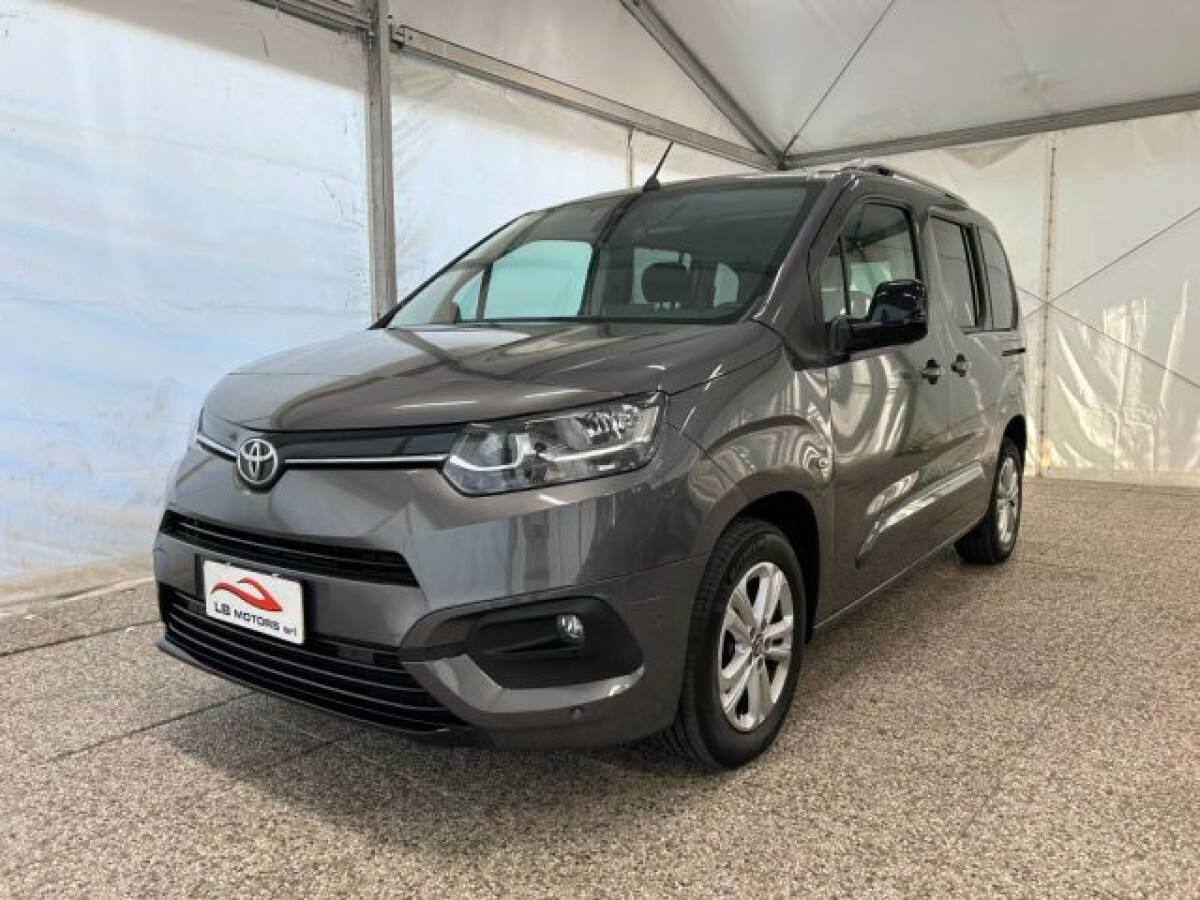 TOYOTA Proace City Verso Usata prezzo e caratteristiche tecniche - Auto ...