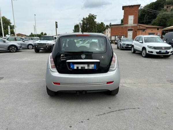 image desc