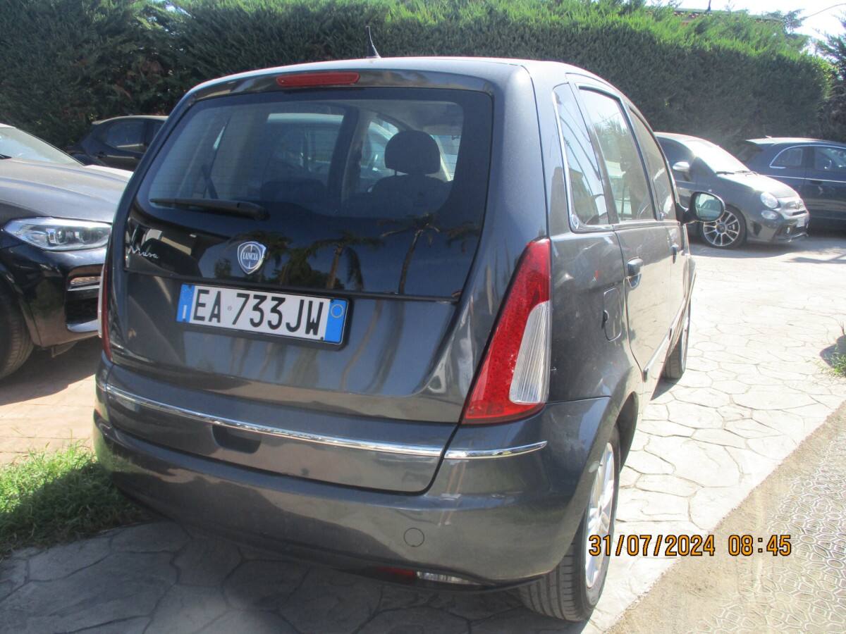 image desc