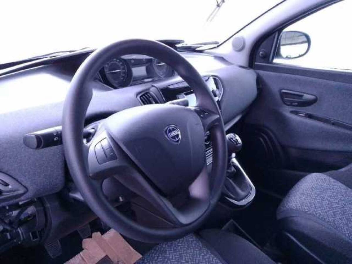 image desc