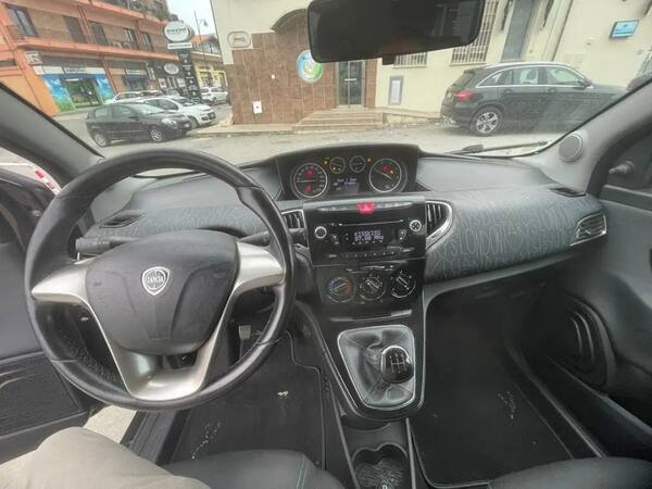 image desc