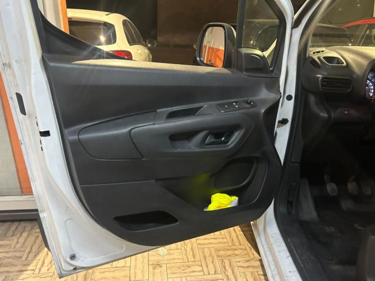 image desc