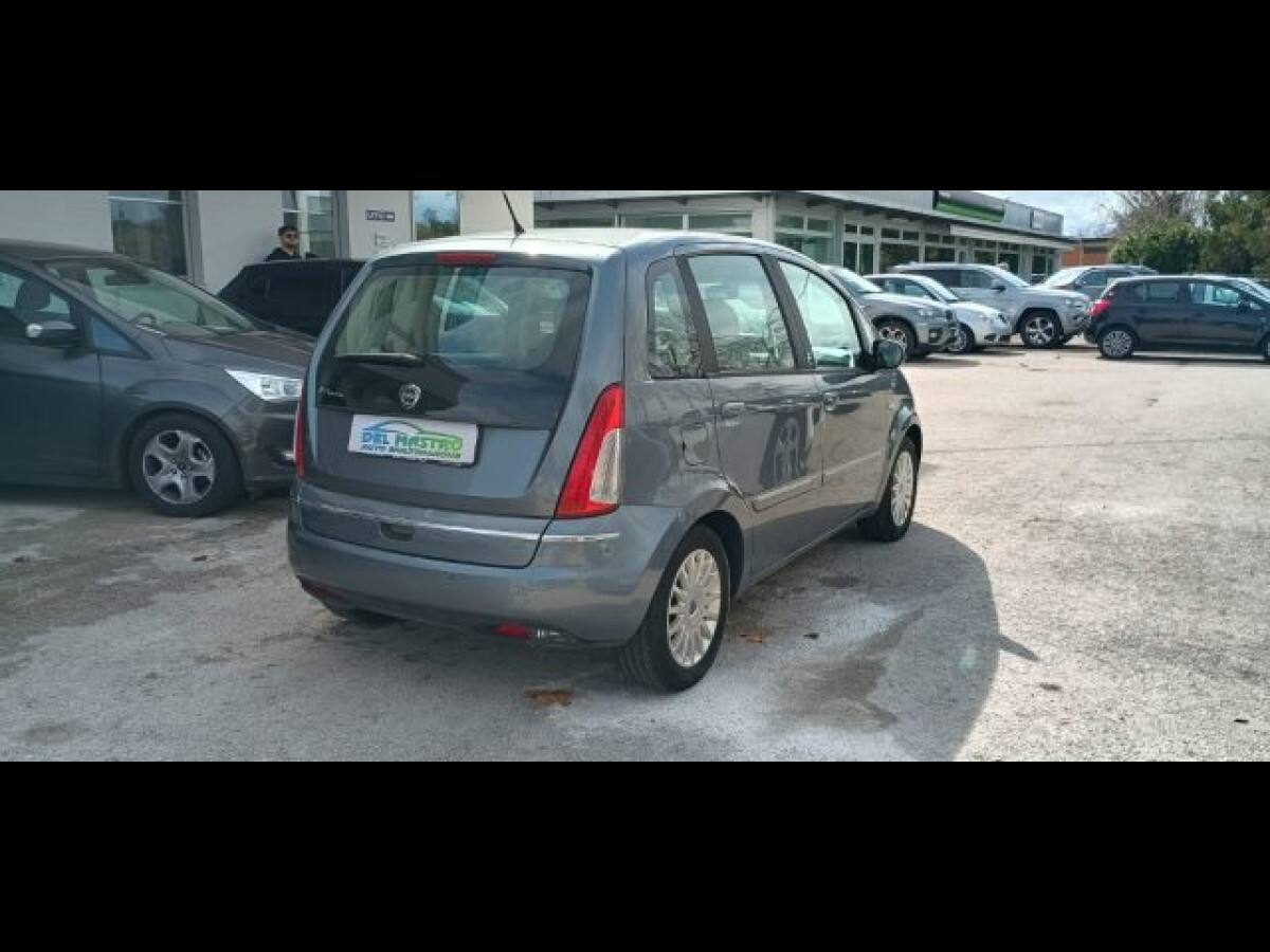 image desc