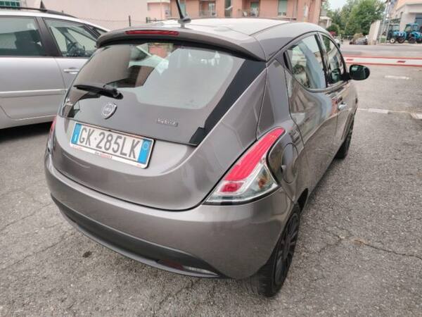 image desc