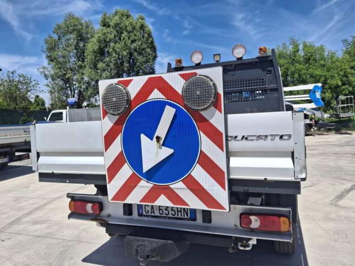 image desc