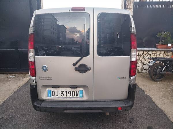 image desc