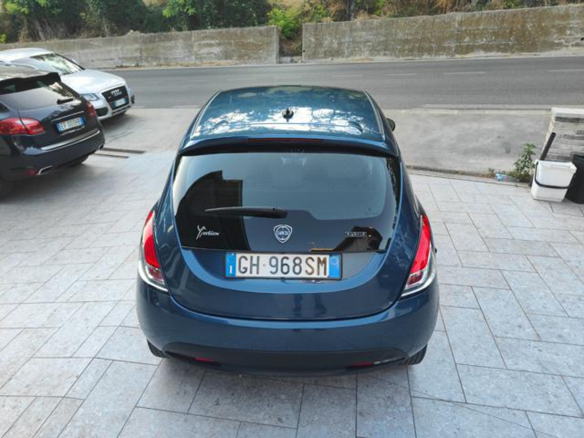 image desc