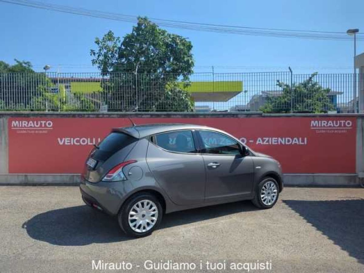 image desc
