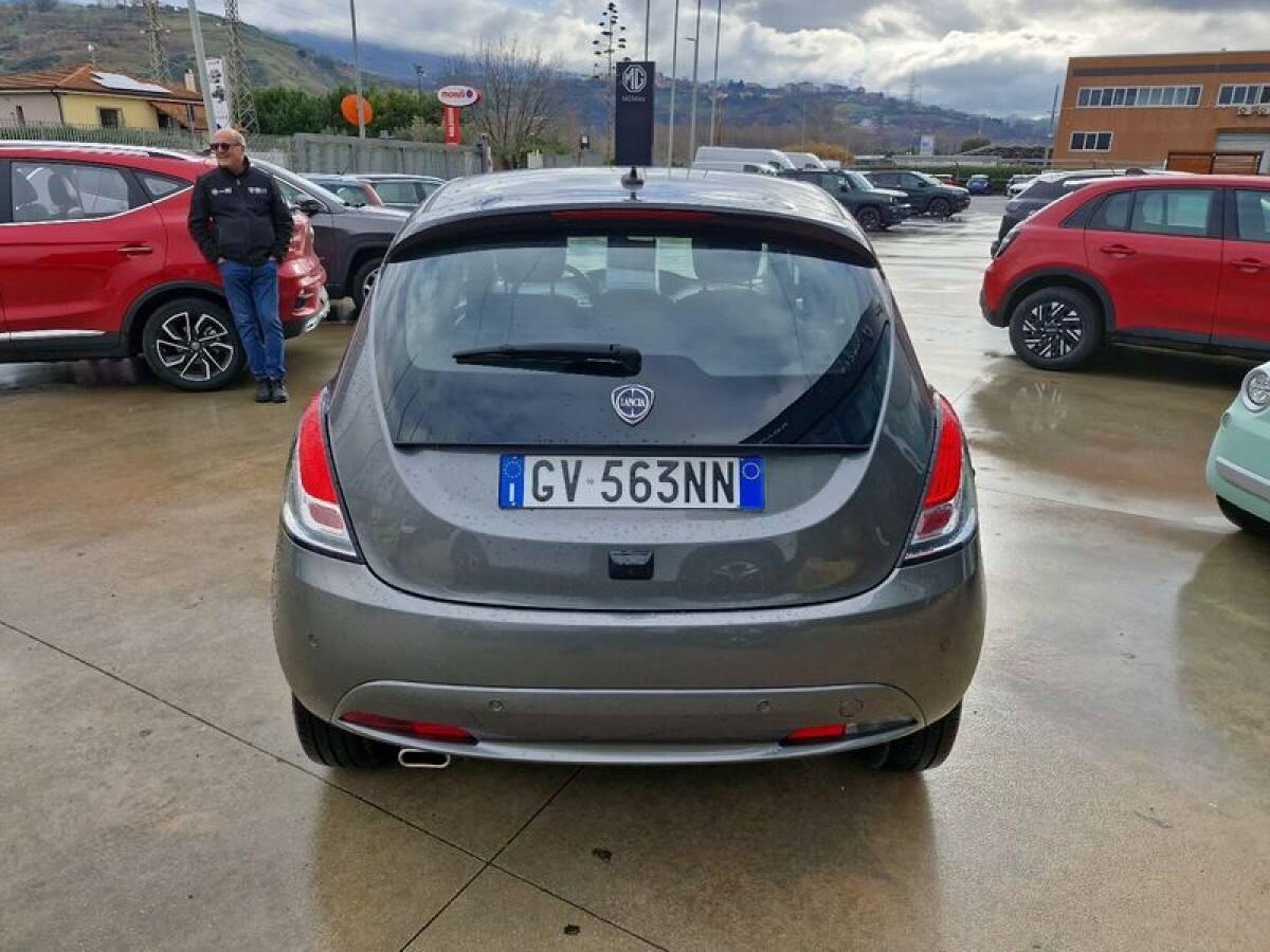 image desc
