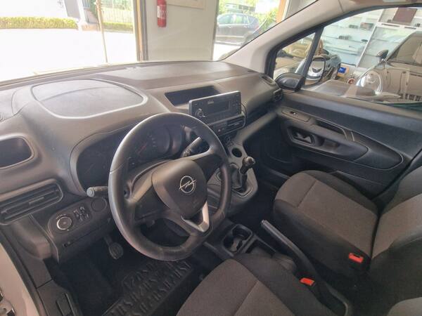 image desc
