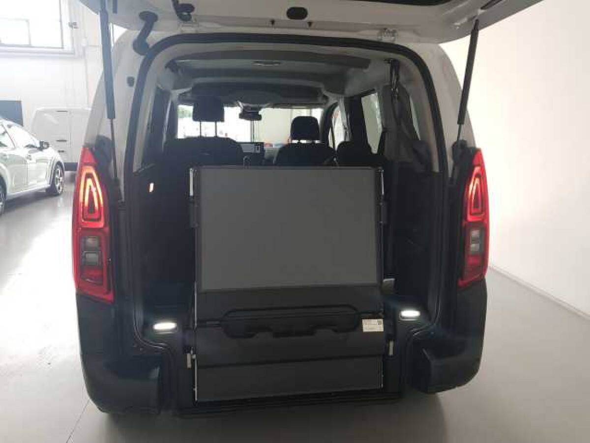 image desc