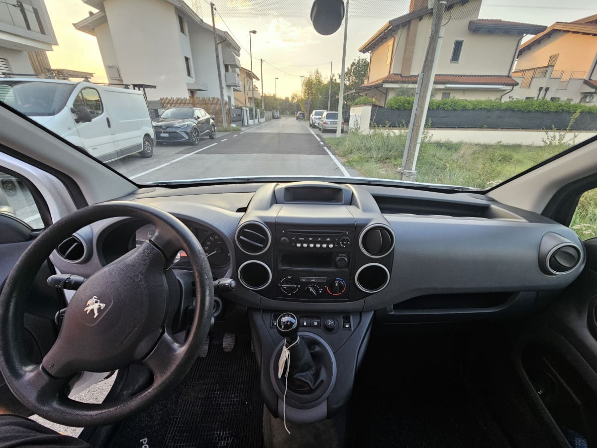 image desc