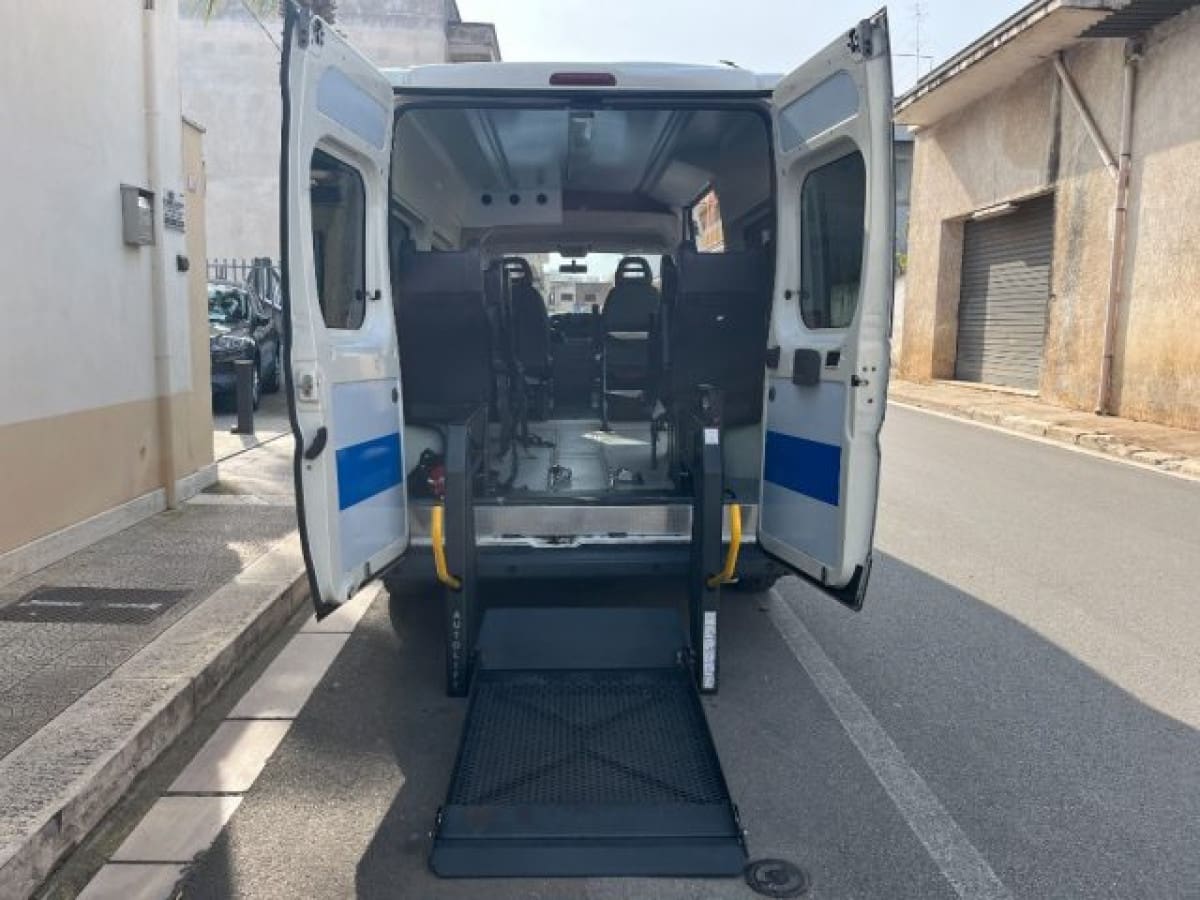image desc