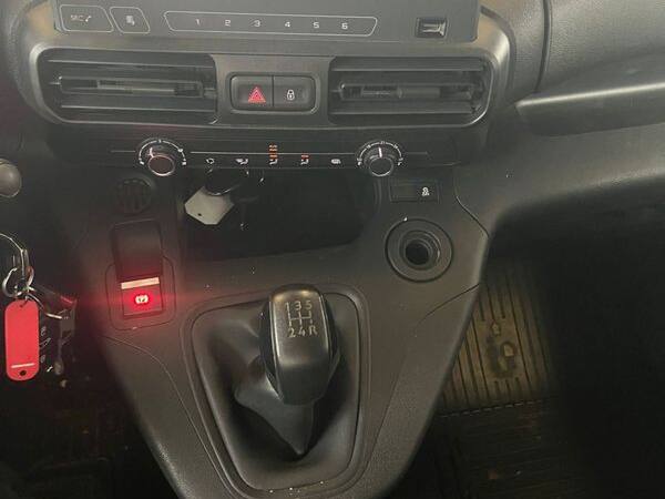 image desc