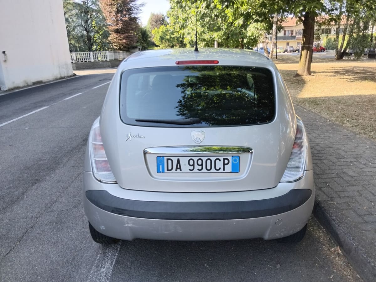 image desc