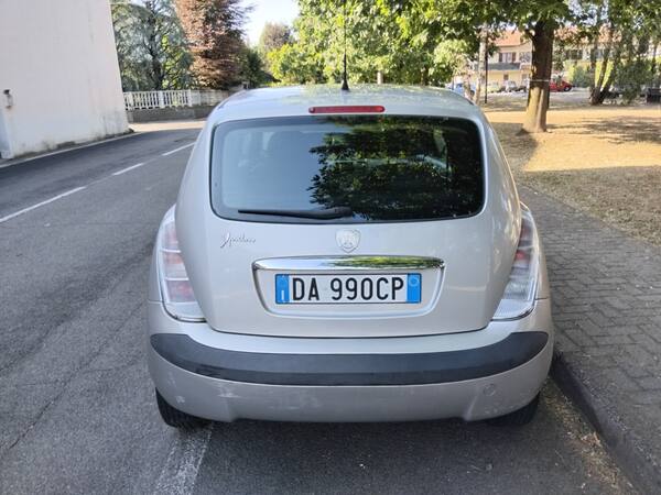 image desc