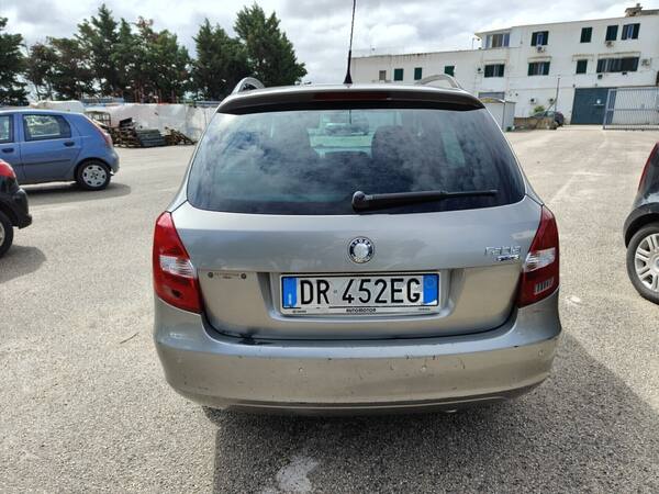 image desc