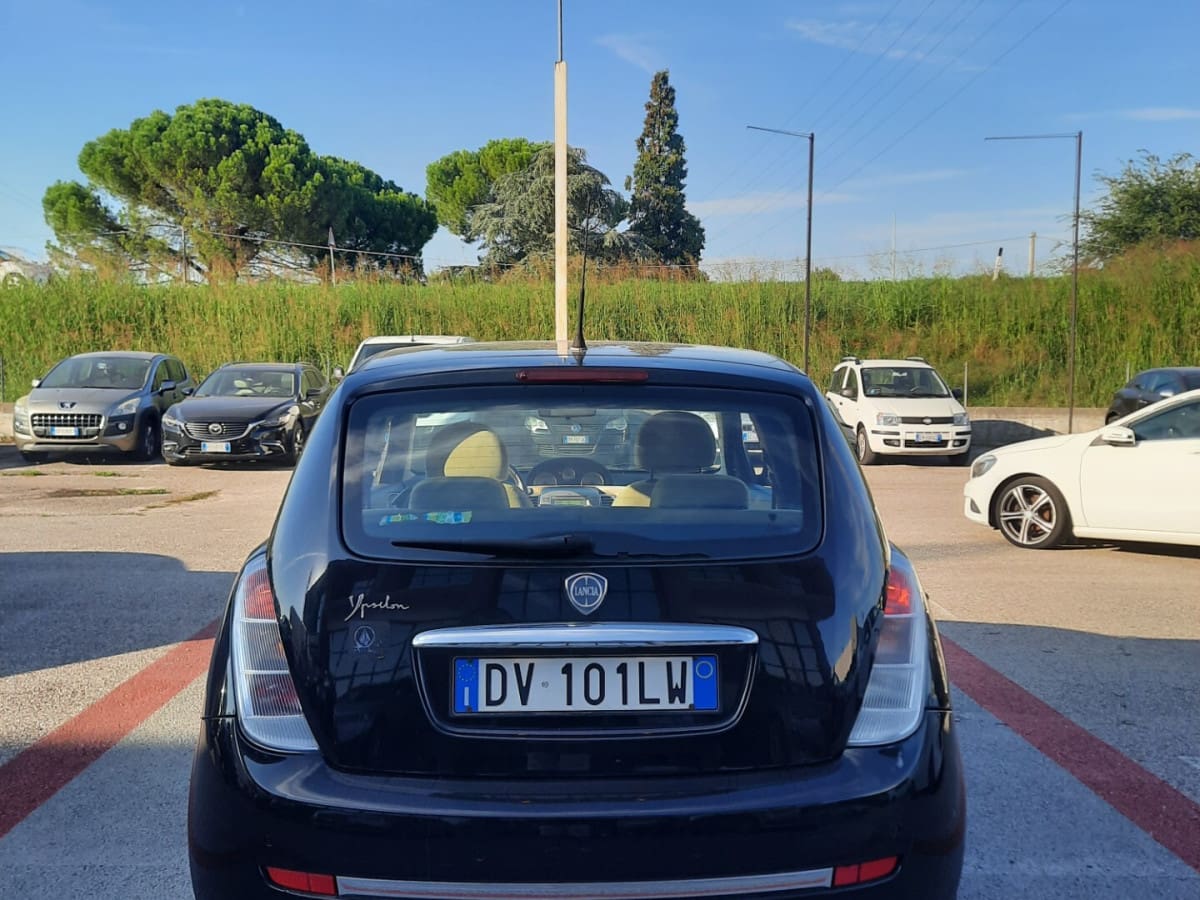 image desc
