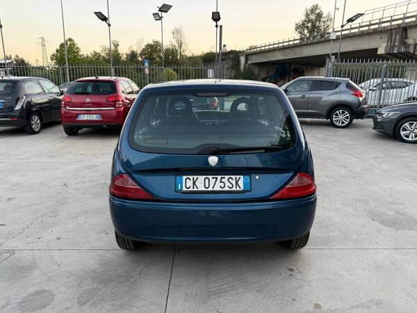 image desc