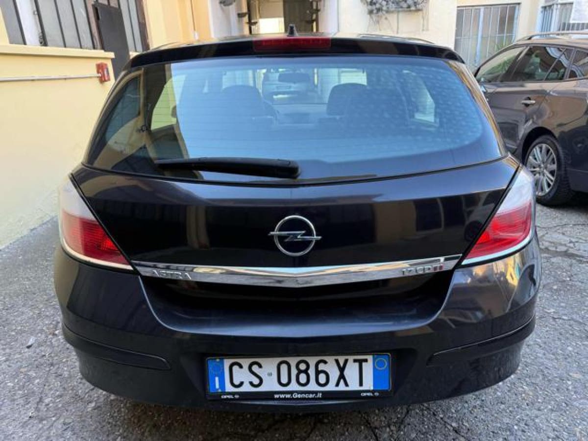 image desc