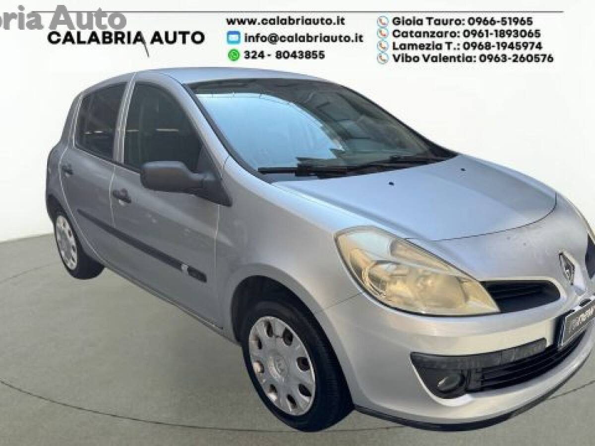 RENAULT Clio 3ª serie 2