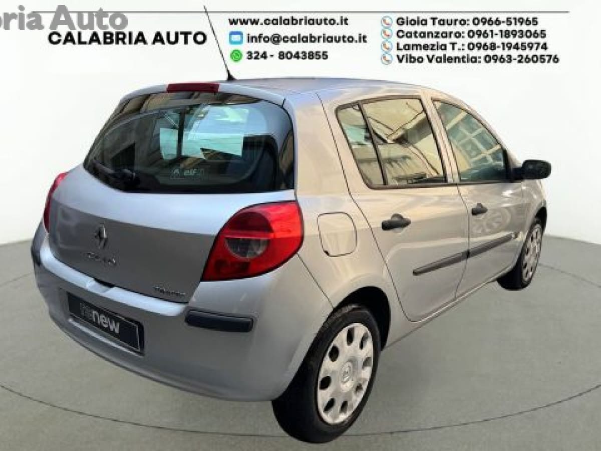 RENAULT Clio 3ª serie 9