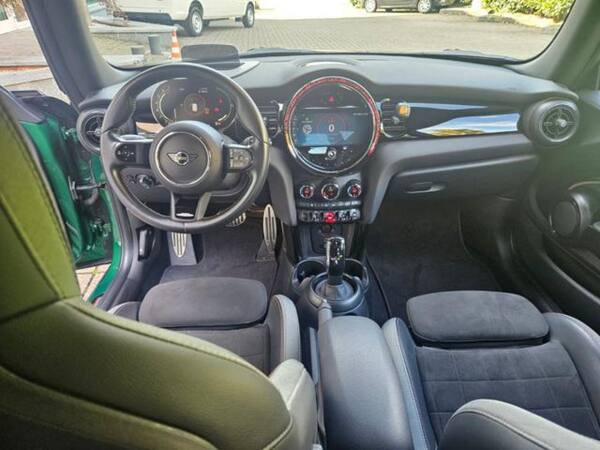 image desc