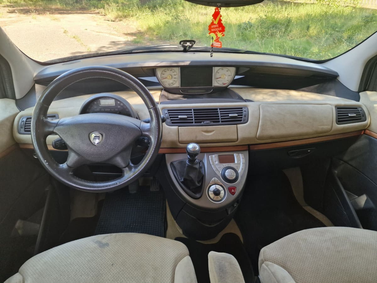 image desc