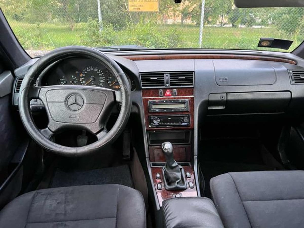 image desc