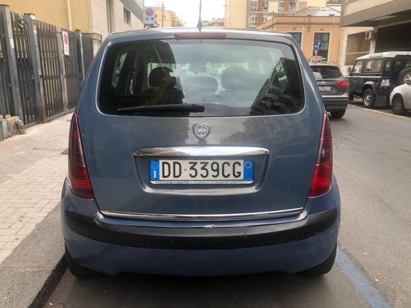 image desc
