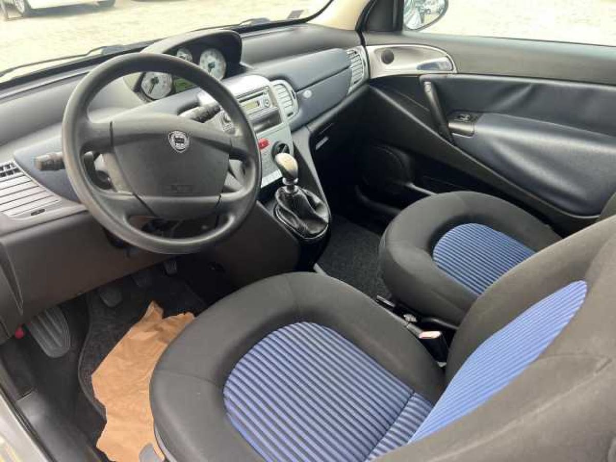 image desc