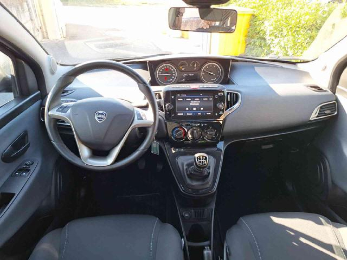 image desc