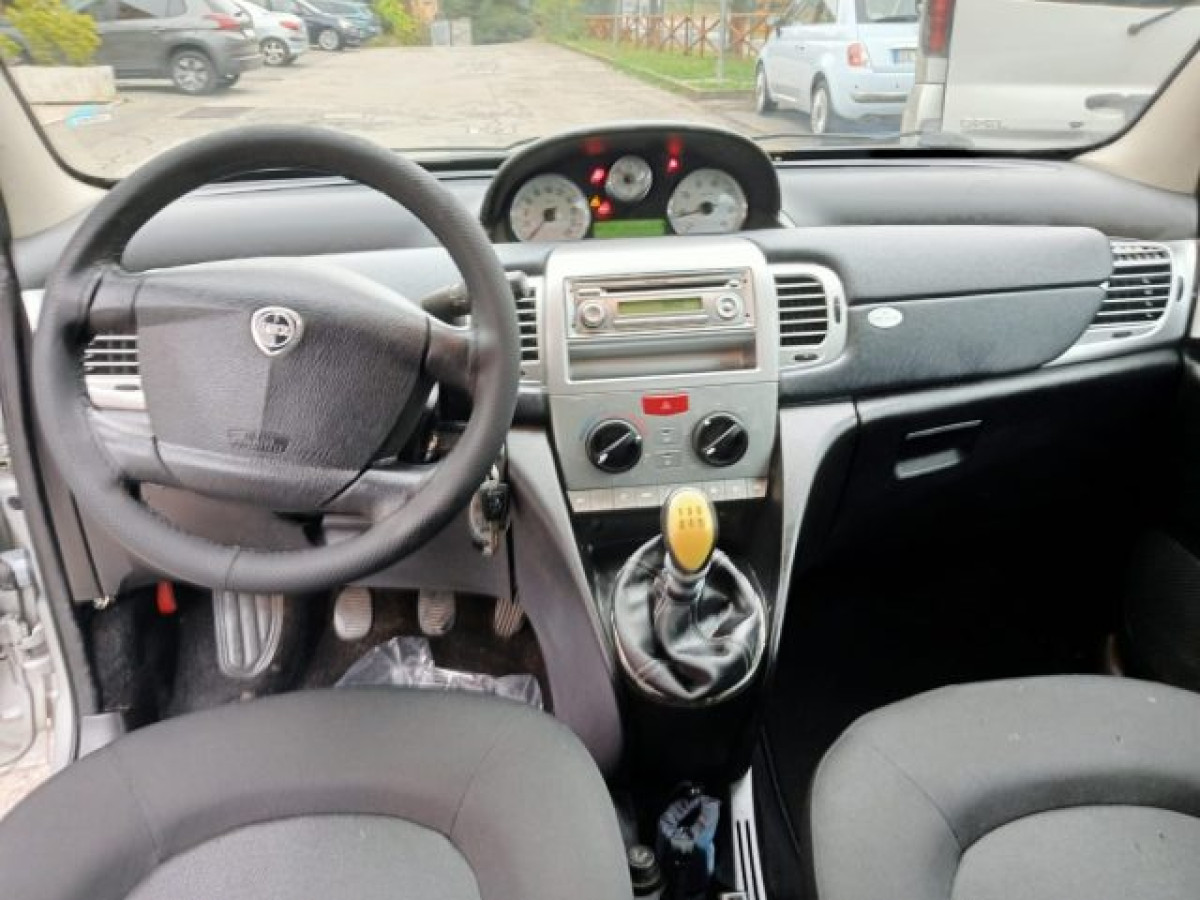 image desc