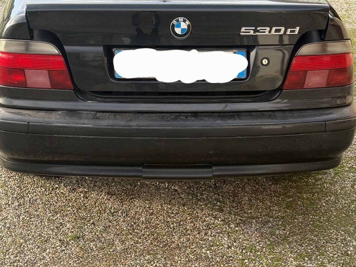 BMW Serie 5       (E39) 2