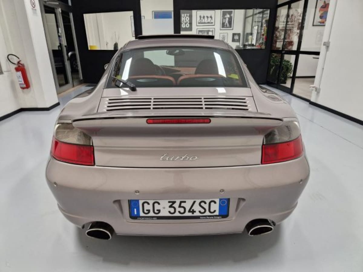 PORSCHE 911           (993) 10