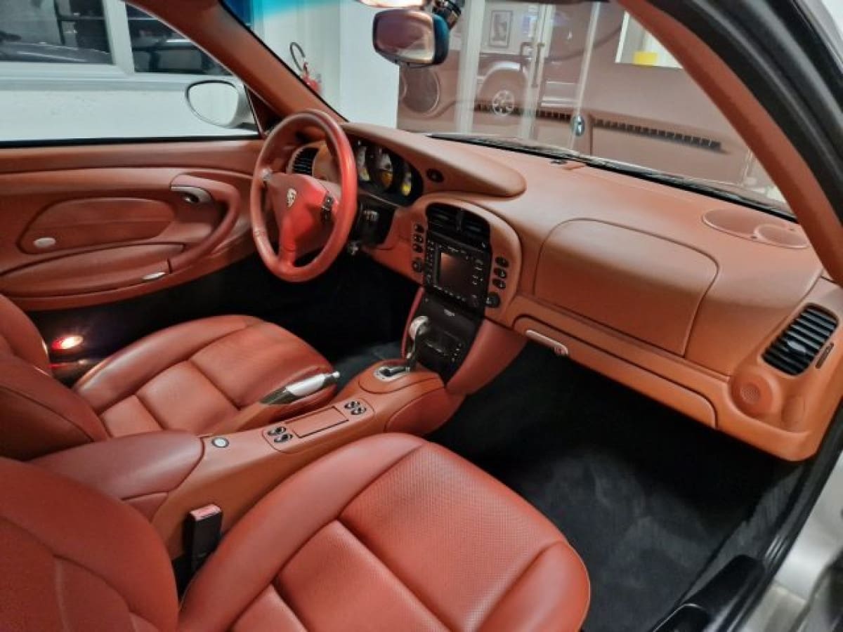 PORSCHE 911           (993) 14