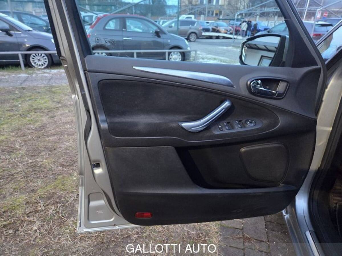 FORD S-Max 11